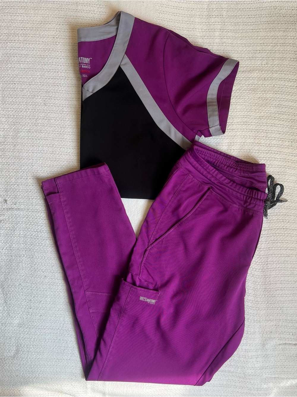 Grey's Anatomy Women's Magenta Scrub Set (MEASUREMENTS IN DESCRIPTION)